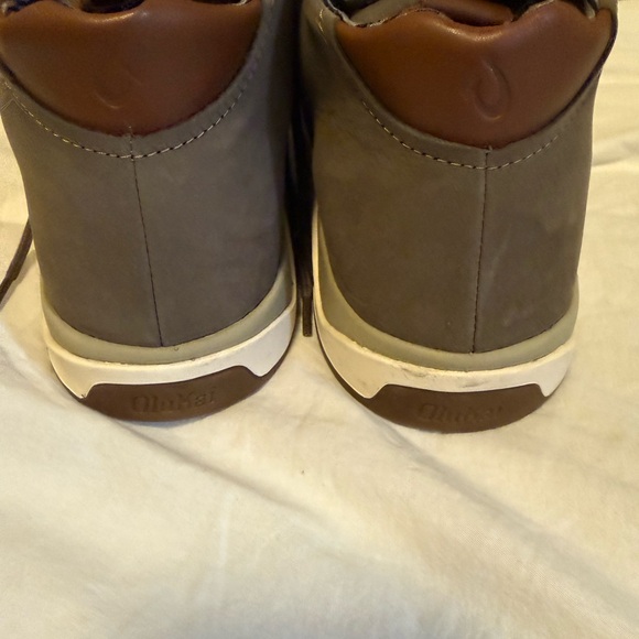 NWOT.   Olukai Papaku Mens leather chukka boots.  Size 12 - Picture 7 of 11
